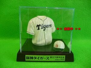 阪神タイガース ユニフォーム フィギュア模型 年間シート特典