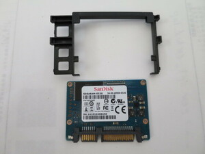 SanDisk　SSD ３２GB　FMV SH76 SH54 HDDマウンタ付属　エラー無し　　