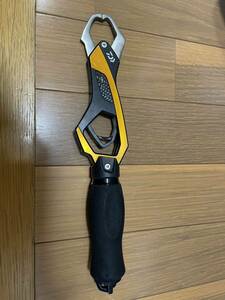 DAIWA FISH GRIP SC 285 ゴールド ダイワ 釣り具 ダイワ フィッシュグリップ 