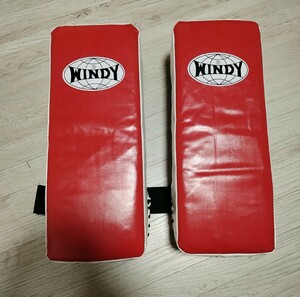 WINDY キックミット 2個セット ウィンディキックボクシング 空手 格闘技 ミット ボクシング 赤