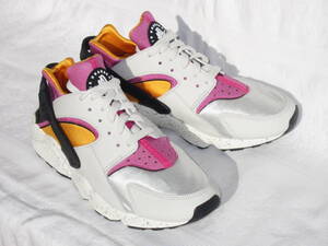 中古美品　NIKE AIR HUARACHE ナイキ エア ハラチ 28cm　ライトボーン メンズ ホワイト ローカットスニーカー カジュアル ストリート 