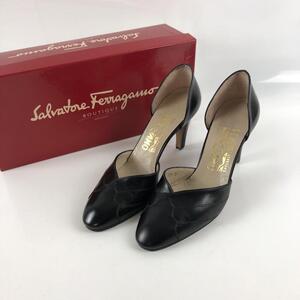 Salvatore Ferragamo サルヴァトーレ フェラガモ パンプス