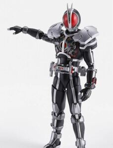 S.H.Figuarts（真骨彫製法） 仮面ライダーファイズ アクセルフォーム輸送箱入りファイズエッジ欠品