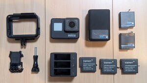 GoPro HERO7 Black Edition 純正バッテリー2個 マウント備品 中華バッテリー3個付き　中古品 アクションカメラ