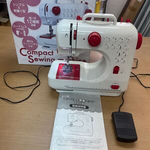 R-424☆80サイズ　Compact Sewing machine コンパクト　電動　ミシン　中古品　動作確認済み　レッド　電動ミシン コンパクト電動ミシン