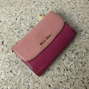 送料400円☆miumiu 財布　156KD10