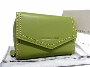 ■新品■未使用■ CHARLES & KEITH チャールズアンドキース ステッチトリム エンベロープ レザー 二つ折り 財布 ライトグリーン系 BE6796