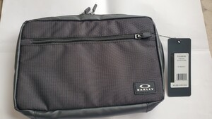 未使用紙タグ付オークリーOAKLEYエッセンシャルESSENTIAL ガゼットポーチGADGET POUCH FOS900764 カラー 黒BLACKOUTパソコン周辺機器小物入