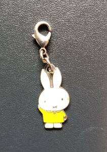 ♪♪★ ミッフィー ★ miffy ★ キーホルダー ★ ペンダントトップ ★ 金属製 ★ 中古・美品 ★♪♪