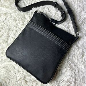 極美品◎LOEWE ロエベ ショルダーバッグ リピートアナグラム メンズ ブラック 黒 サコッシュ エンボス クロスボディ 斜め掛け ロゴ 白