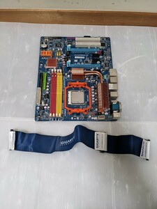 GIGABYTE マザーボード GA-MA790FX-DS5/帯線