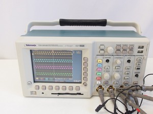 Tektronix TDS3054B デジタルオシロスコープ 5GSa/s 500MHz 4CH同調確認済み *404091