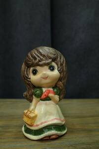 [昭和 レトロ] カントリー風 陶器製 女の子 貯金箱 人形