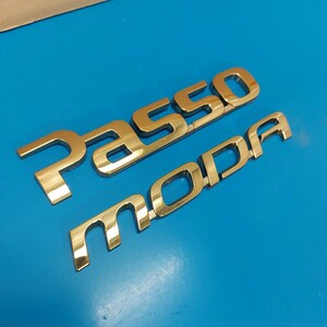 TOYOTA PASSO MODA GOLD EMBLEM トヨタ パッソ モーダ ゴールドエンブレム VIP LUGUXUY CUSTOM ヒップ ラグジュアリー カスタム