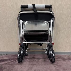 営YY36-160T 新品未使用 RAKU 車椅子 介護用品 折りたたみ式 簡易車椅子