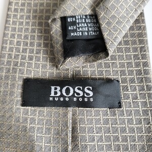 HUGO BOSS (ヒューゴボス)グレーマイクロ格子柄ネクタイ