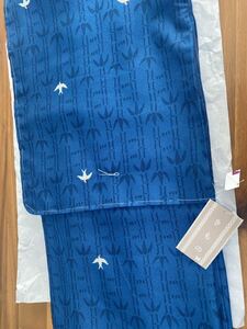 新品☆ハイカラで可愛い☆竹林に縁起の良い白いツバメ柄♪化繊のお仕立て着物Mサイズ小粋に普段着お出掛け燕柄つばめ柄洗える着物