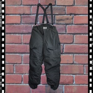 訳あり　デッドストック　米軍放出実物本物　TROUSERS, EXTREME COLD WEATHER, TYPE F-1B　フライトパンツ　防寒　SIZE34 OP-20