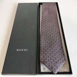 グッチ（GUCCI）黒丸ホースビットネクタイ