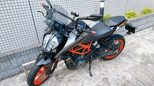 KTM 390DUKE 2021年式 4296km クイックシフターやUSB装備　おまけ付き