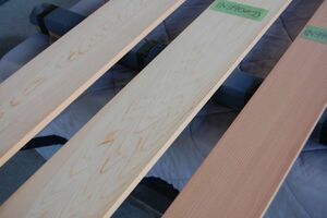 木曽桧 ヒノキ（天然材） と吉野杉 3本で16000円 角材 材木 木材 新品