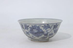 時代　染付　鳳凰　花紋　芙蓉手　茶碗　/　中国美術　茶器　青花　検索：　古染付　明　呉須　.3818