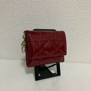 良品　Christian Dior クリスチャンディオール　エナメル　カナージュ　チャーム　 コンパクトウォレット 折り財布　赤系