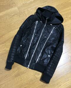 美品☆[BALMAIN HOMME] 3zip デストロイ加工 バイカーレザージャケット フーデットライダース 44 ブラック 羊革 バルマンオム