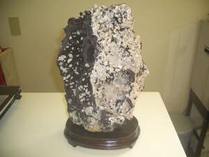 自然水晶　　マンガン鉱　マンガン鉱のクラスターの共生体３、６kg