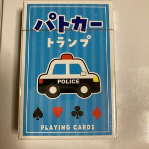 警察トランプ　