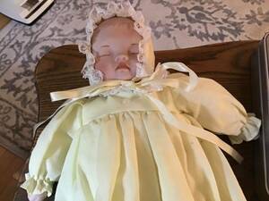 NIB 1993 The Ashton Drake Galleries Newborn Baby Doll as Pictured 海外 即決