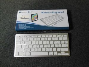 ◆◇　 ワイヤレスキーボード /Bluetooth /BK3001 ホワイト / 薄型 軽量 無線接続 / Iphone・Ipad・Ipadmini / ジャンク　◇◆