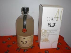 長期貯蔵酒、麦焼酎「航魂」40度720ミリギフト箱付