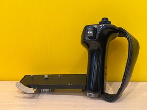 小a246 Mamiya Left hand grip M645 RB67 C330 C220 グリップ L型 シャッターリリース レフトハンドグリップ マミヤ