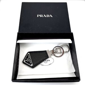 PRADA プラダ 2PP041 サフィアーノレザー キーリング キーホルダー 三角メタル プレート[328536