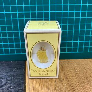 NINA RICCI ニナリッチ ミニ香水 2.5ml 未使用品