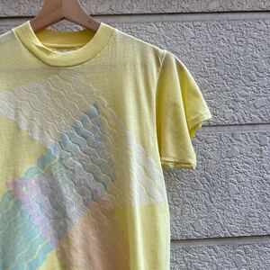 80s 90s USA製 黄色 プリントTシャツ 半袖Tシャツ ライトイエロー Hanes ヘインズ アメリカ製 古着 vintage ヴィンテージ S アート ②