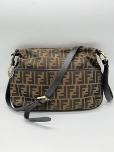 ★ FENDI / フェンディ ズッカ柄 ショルダーバッグ ブランド 中古品 0827KA