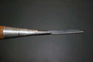 w1【送料無料】彫刻鑿　丸鑿　8.5mm　　japanese carpenter chisel nomi