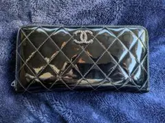 CHANEL ブラック パテントレザー 長財布