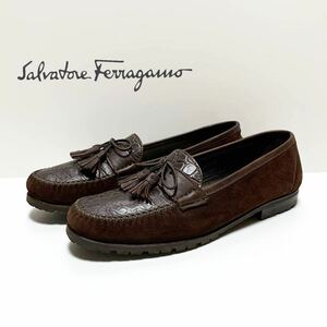 ☆良品 サルヴァトーレ フェラガモ Ferragamo スエード × クロコ 型押し レザー タッセル ローファー シューズ イタリア製 濃茶 モカシン