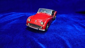 1/18 TRIUMPH TR3A トライアンフ RED 京商 08032 難有り