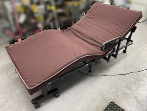 電動リクライニングベッド ATEX ツーモーター電動ベッド AX-BE735N ブラウン系 ニトリ 介護用ベッド 折りたたみ電動ベッド 札幌市