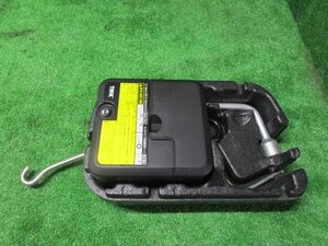 【A64962】◇ラクティス NCP120 車載工具 コンプレッサー　