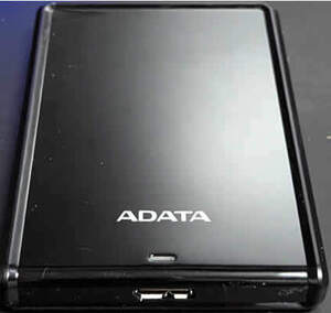 送料込・中古 通電時間/1466h 2TB ADATA(A-DATA)2.5インチ ポータブルHDD 厚さ10.3mmスリムタイプ USB3.1/3.2対応 黒 AHV620S-2TU3-CBKEC H