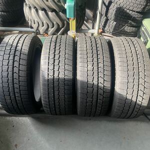 225/45R17 ダンロップ ウインター マックス 02 中古スタッドレスタイヤ４本セット　2017年製　超バリ山深溝