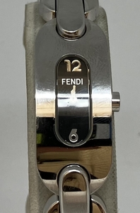 ジャンク 不動品 FENDI フェンディ 016-3400L-283 クォーツ 腕時計 箱説あり