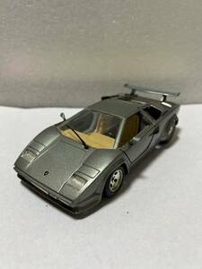 激レア絶版希少！ブラーゴ！1988 LAMBORGHINI COUNTACH！ダイキャストミニカー！1/24スケール！当時物！