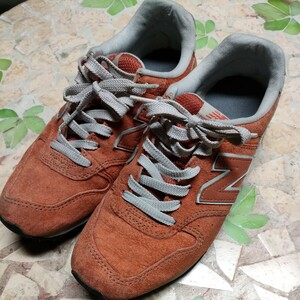 ニューバランス スニーカー New Balance　23.5　オレンジ