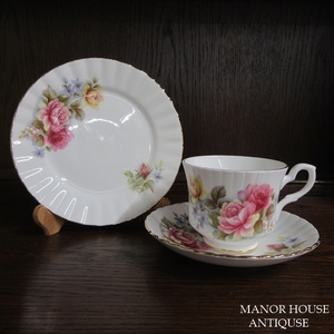 イギリス製 Royal Stafford カップ＆ソーサー ケーキプレート トリオ コーヒーカップ ティーカップ キッチン雑貨 英国 tableware 1542sb